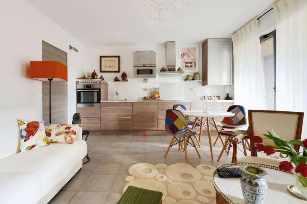 Le Precieux - Superbe Appart Confort Avec Grande Terrasse De 25M2 - Parking Prive Proche Centre Ville D'Aix En Provence - Hopital Hpp - Creps Aix-en-Provence Buitenkant foto